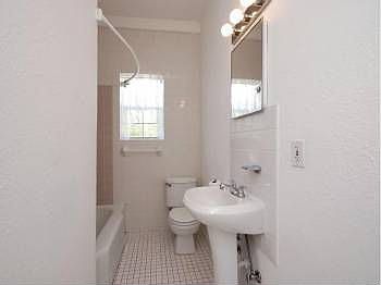 2nd image of 3422 Thomas Kincheon St