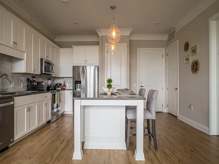 The Broadview — Photo 14