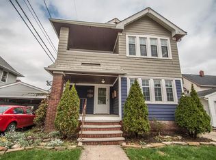14210 Cedarwood Ave, Lakewood, OH 44107