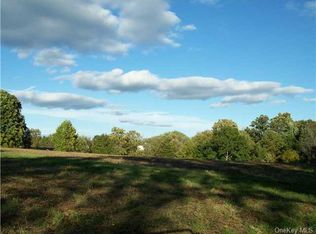 78 E Rock Cut Rd, Walden, NY 12586