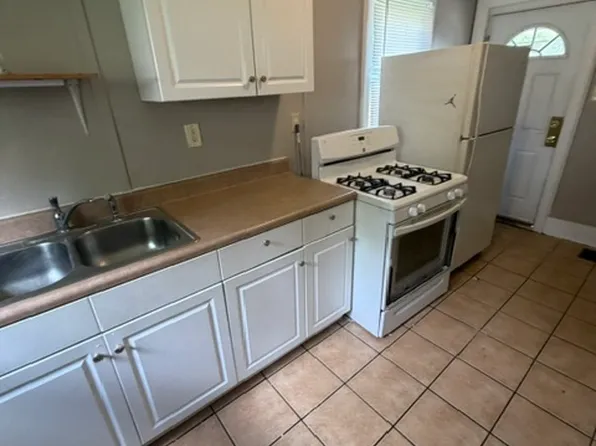 191 Vandervoort St, North Tonawanda, NY 14120