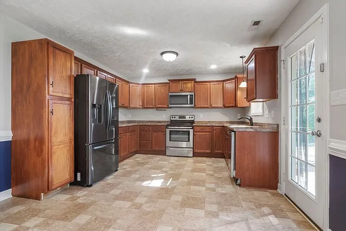 2105 Calista Cir — Photo 12