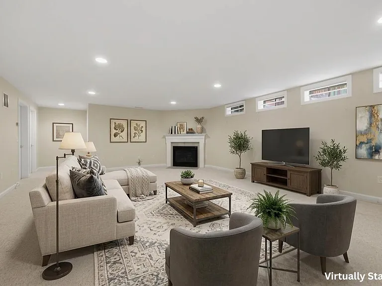 39 Brook Ln — Photo 8