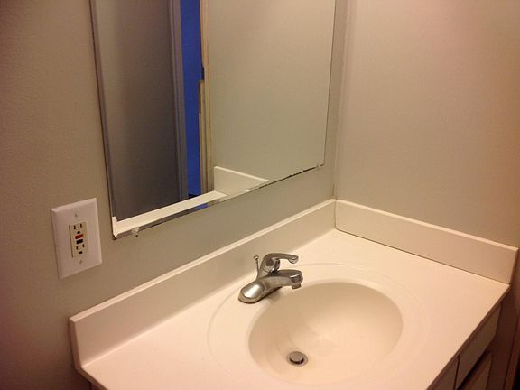 4th image of 1674 Orchard Dr