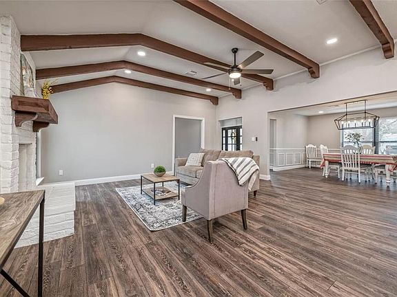 5th image of 9500 Teresa Cir