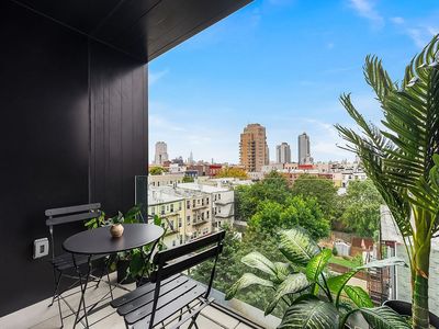 510 Driggs Ave #5H, Brooklyn, NY, 11211