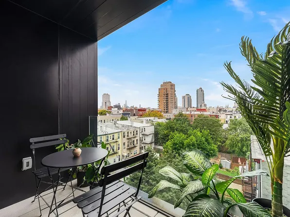 510 Driggs Ave #5H, Brooklyn, NY 11211