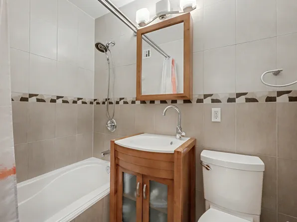 1577 East 17th Street image 7 of 15