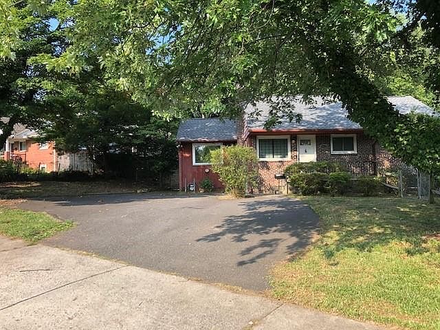 1st image of 7036 Lee Park Ct