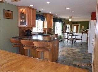 11 Tammy Hill Rd, Wallingford, CT 06492