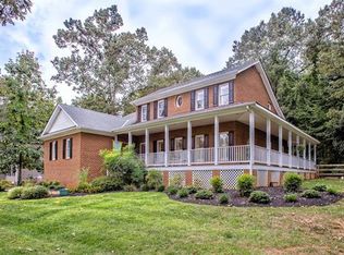 1425 E Overlook Dr, Powhatan, VA 23139