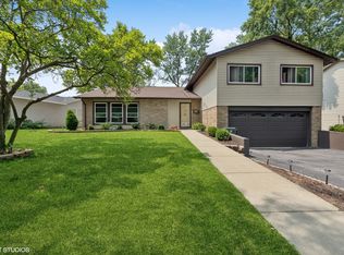 2705 Larkspur Ln, Hazel Crest, IL 60429