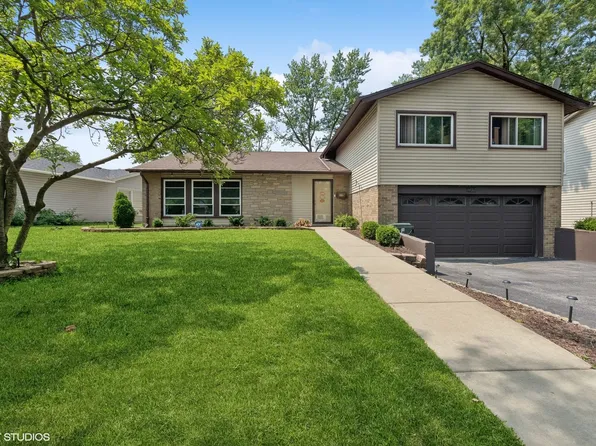 2705 Larkspur Ln, Hazel Crest, IL 60429