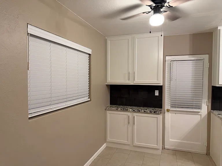1042 E Water St #1042 — Photo 7
