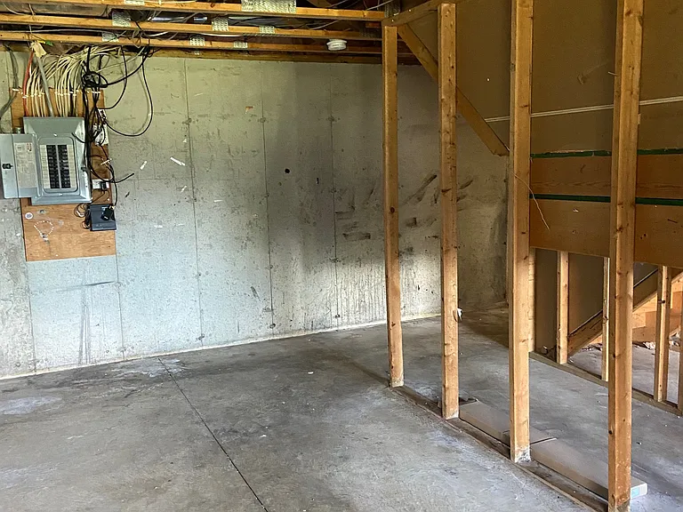 514 N Westmount Dr #1 — Photo 33