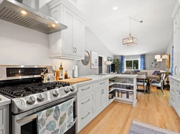 1315 West Main ST, Lake Geneva, WI 53147