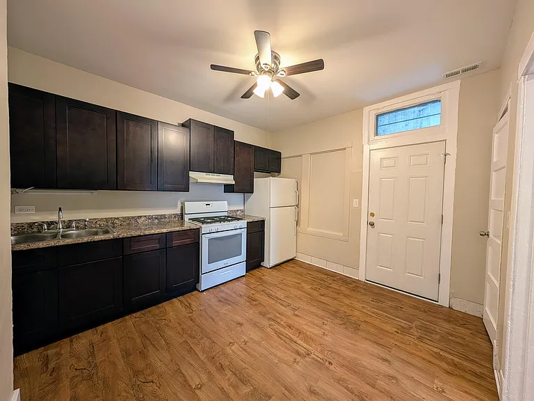 813 N 23rd Ave #2 — Photo 1
