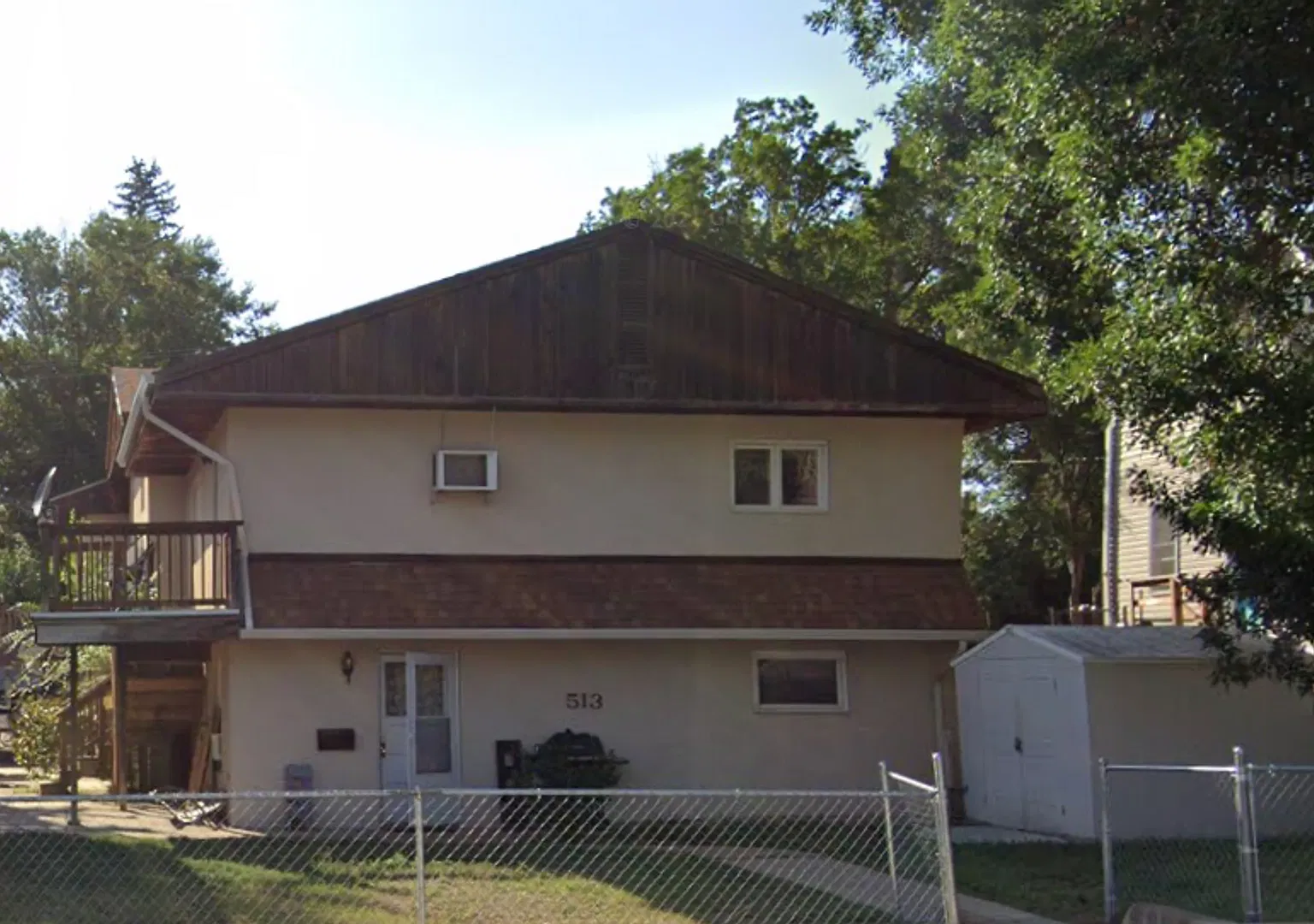 513 Sims — Photo 2