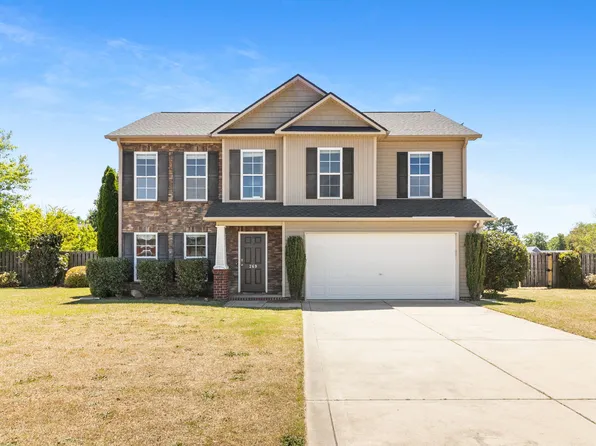 269 Declaration Dr, Raeford, NC 28376