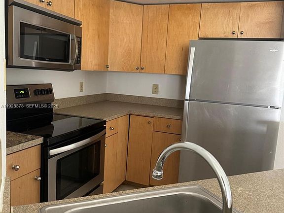 3rd image of 12620 Vista Isles Dr APT 1022