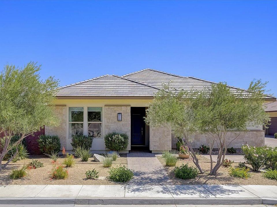 1st image of 82734 Monarchos Ct