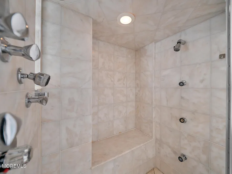 160 Portland Rd — Photo 30