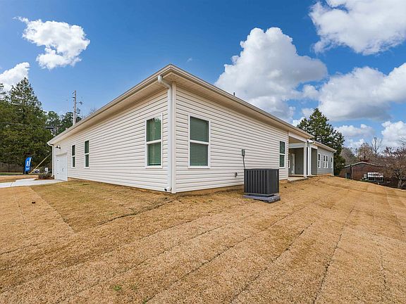 5th image of 2225 Headrick Rd