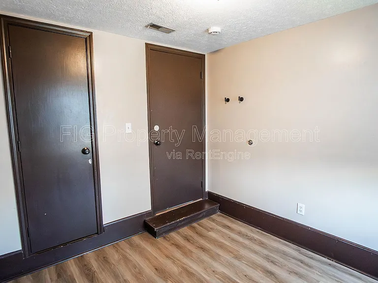 1709 E 5th Ave #2 — Photo 9
