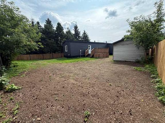 4th image of 1136 12th Ave SE