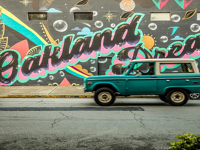 Explore the vibrant Oakland neighborhood around you