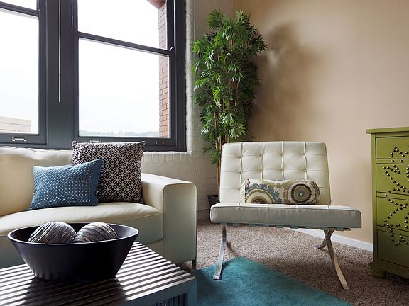 East 8 Lofts living room