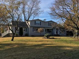 215 N Cropwell Rd, Marlton, NJ 08053