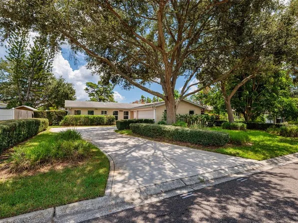 7501 21st St N, Saint Petersburg, FL 33702