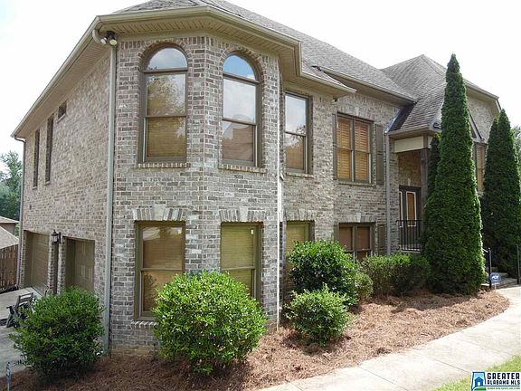 3rd image of 6305 Hunters Creek Dr