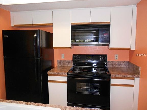 5th image of 9482 Tara Cay Ct #7
