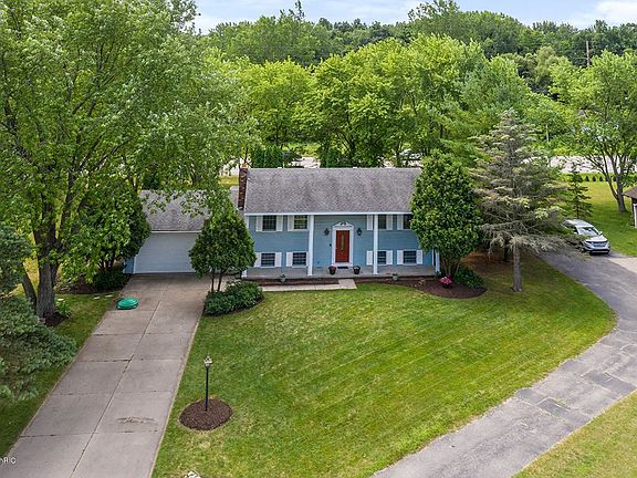 4th image of 6845 Agua Vista Ct NE