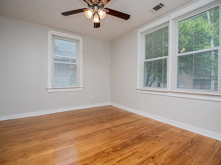 1818 Taylor Ave — Photo 22