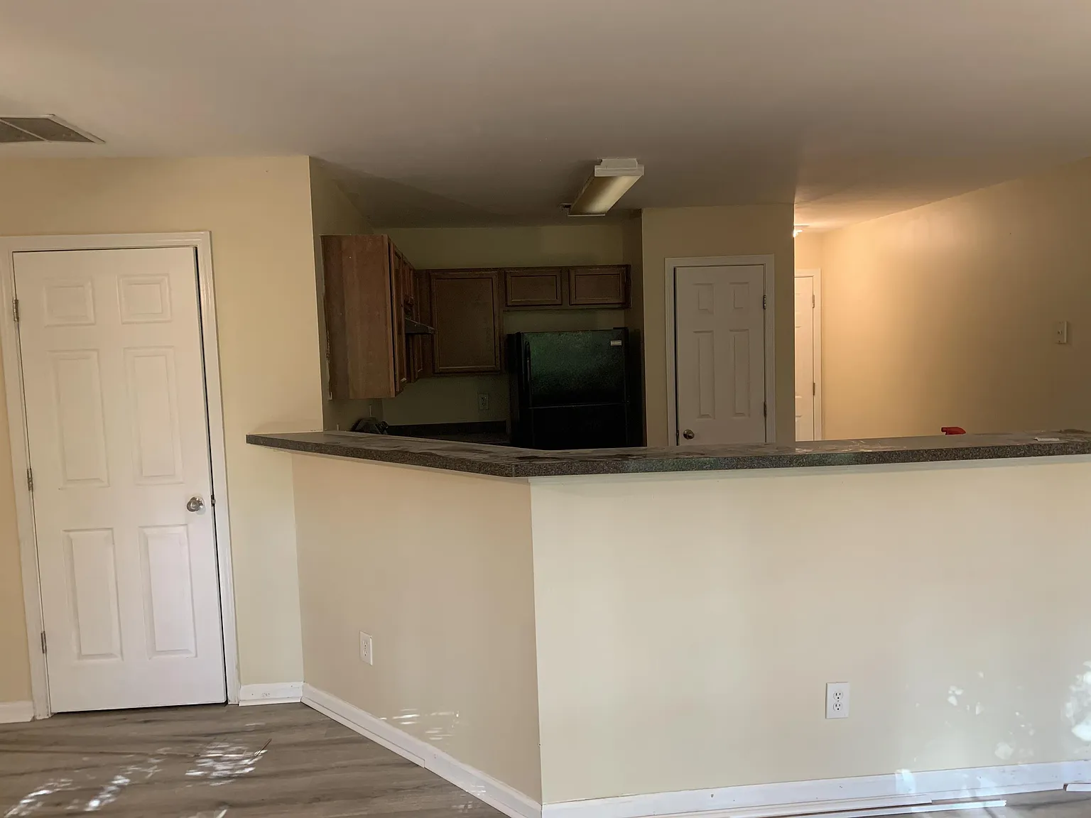 5185 Hanover Street — Photo 1