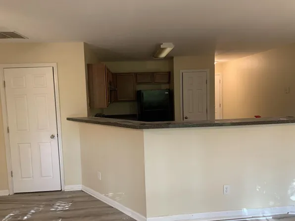 5185 Hanover St, Atlanta, GA