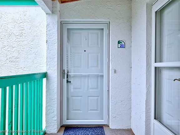 3rd image of 4989 N Casablanca Cir #J21