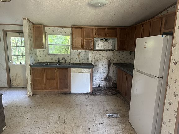 4th image of 5375 Reynolds Rd
