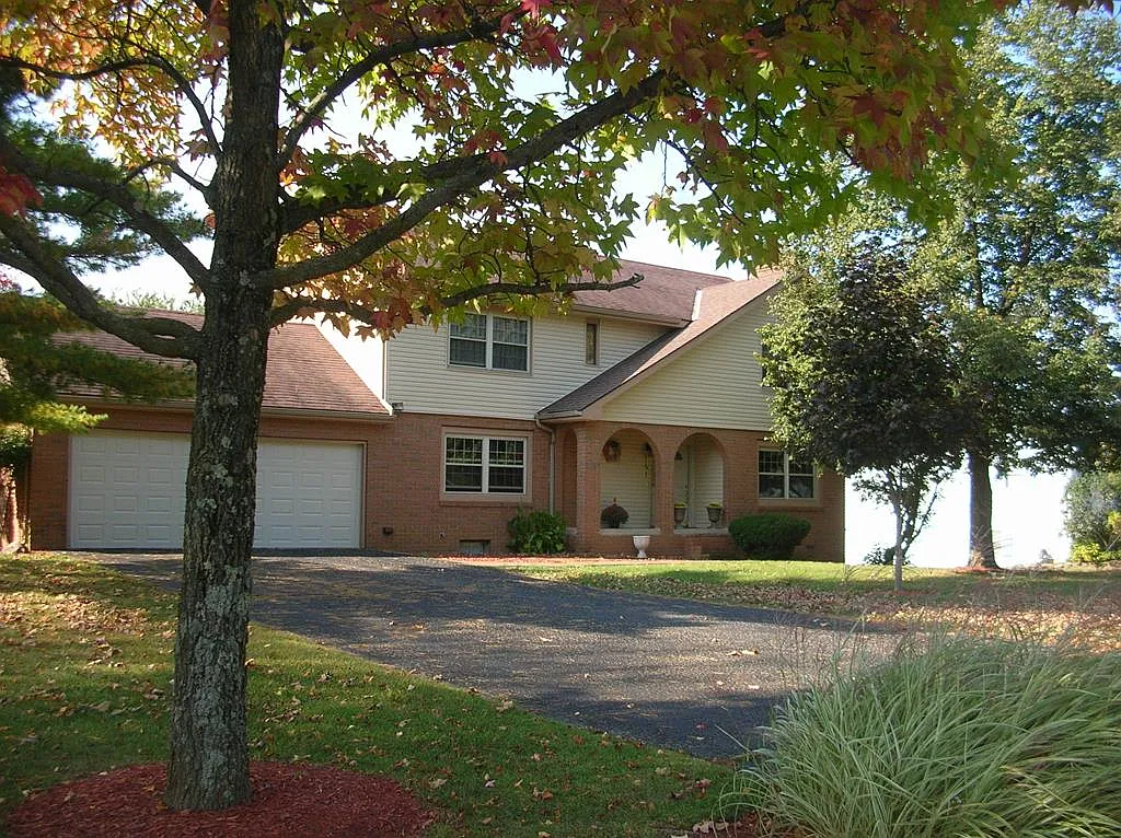141 Sunrush Blvd photo 1