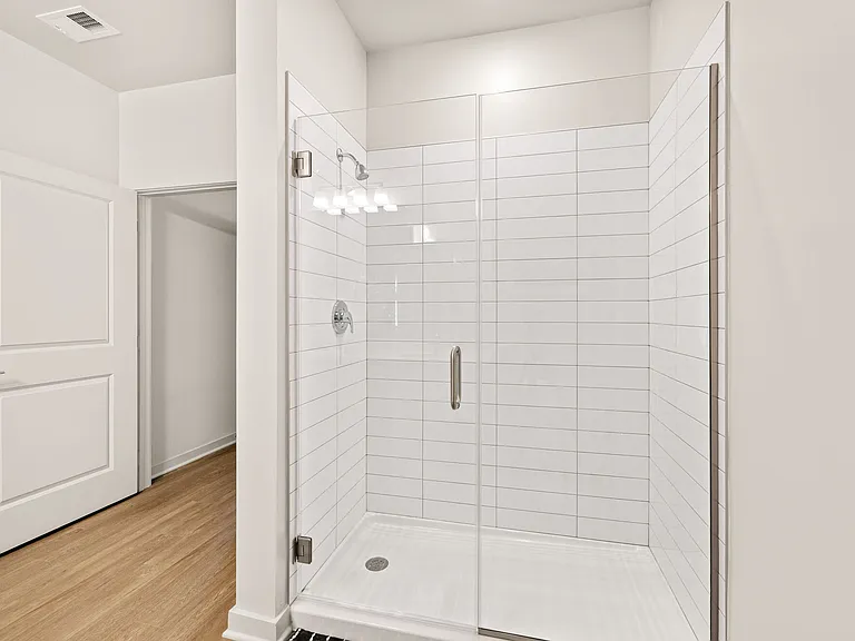 James Run Apartments — Photo 6