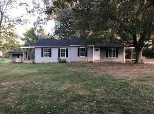 1237 Hornal Rd, White Bluff, TN 37187