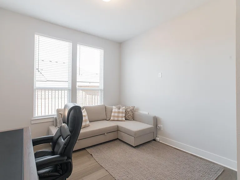 8030 Allston Village Trl — Photo 30