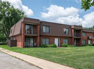 5703 Golden Ct NE APT 34, Cedar Rapids, IA 52402