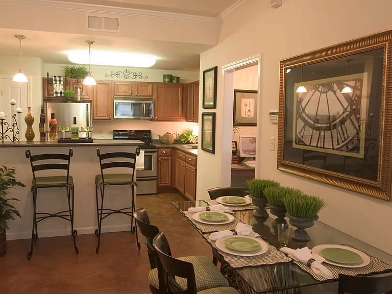 Calypso Bay Apartments — Photo 19