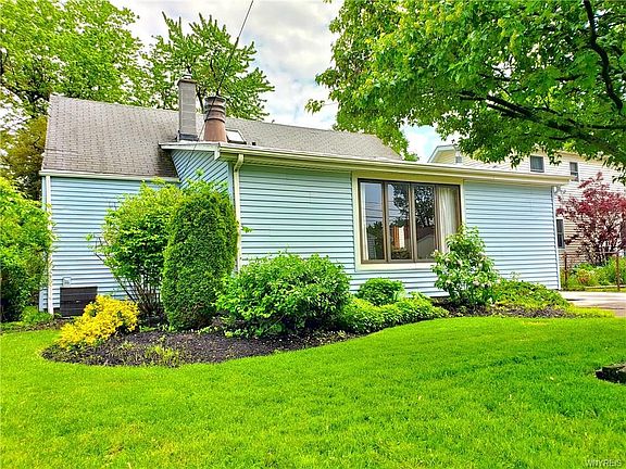 4th image of 385 Bernhardt Dr