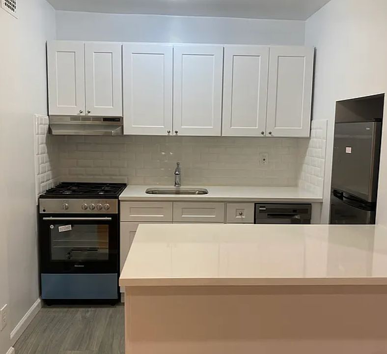 1st image of 222 E 75th St APT 2B