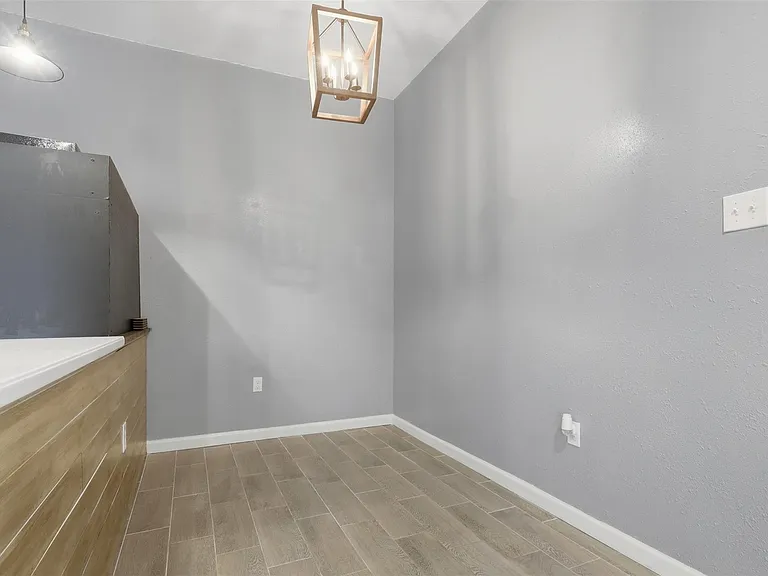 324 Johnson St #B — Photo 12